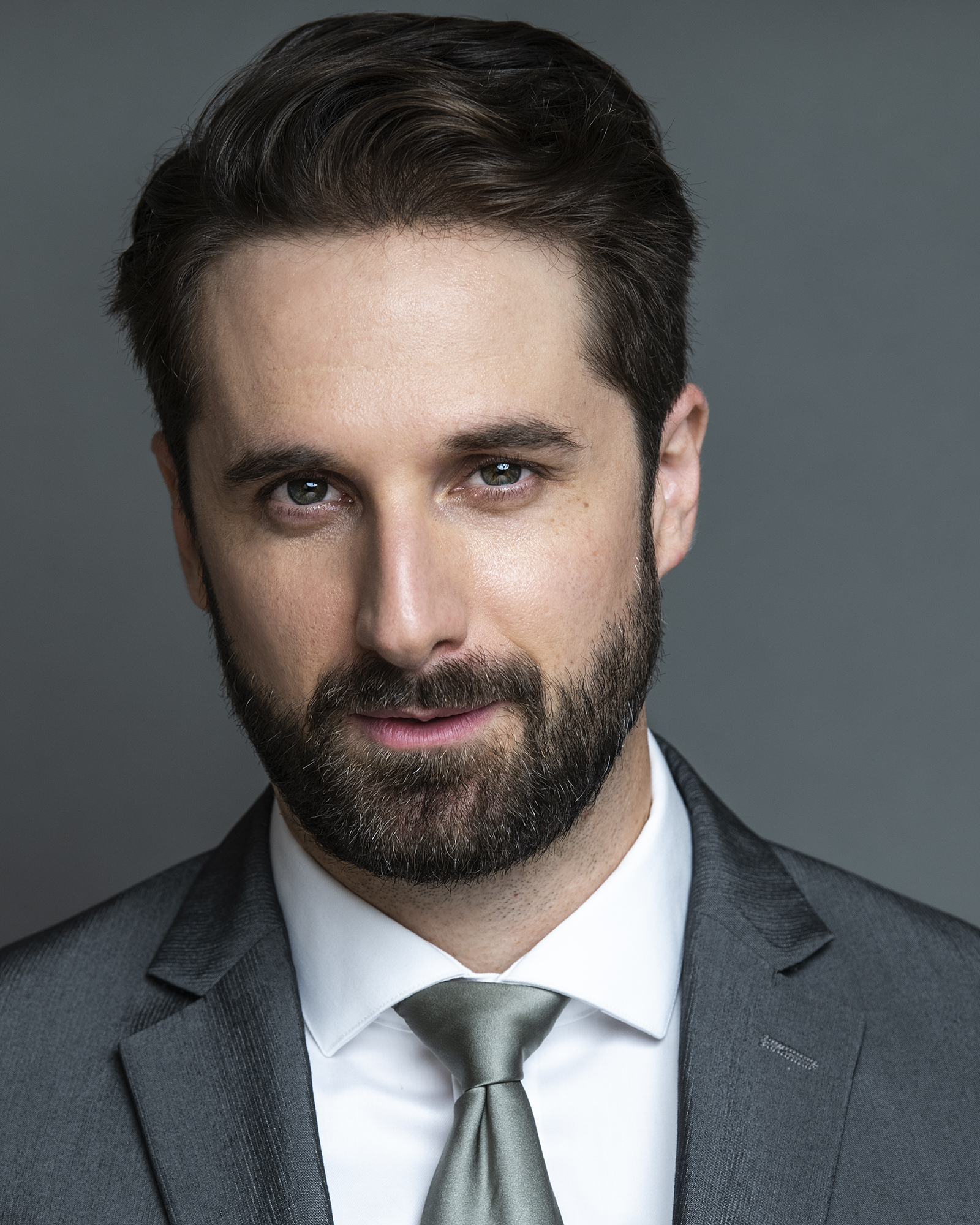 Elias Scoufaras Actor - Executive - CEO - Villain - Wallstreet Bro - Investment Banker - Succession